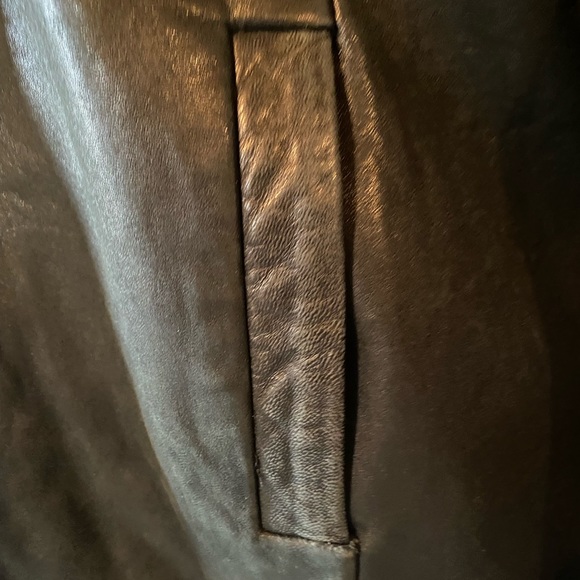 Leather jacket - Picture 3 of 3